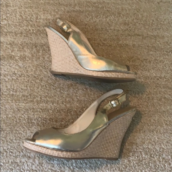 Lilly Pulitzer Shoes Lilly Pulitzer Kristin Wedge Gold Poshmark